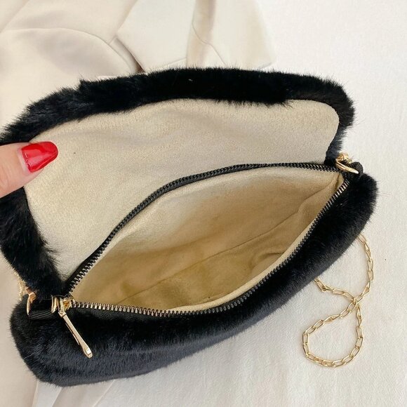 Black Preppy Womens Heart Decor Flap Chain Fuzzy Saddle Bag - Picture 3 of 4